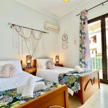 Evaggelia With Private Pool By Dadovillas סידריון