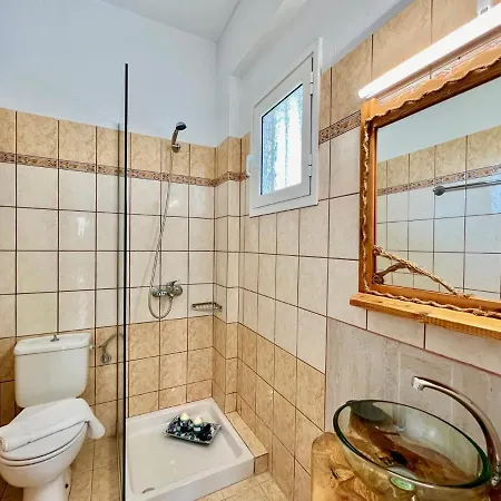 Evaggelia With Private Pool By Dadovillas Szidári
