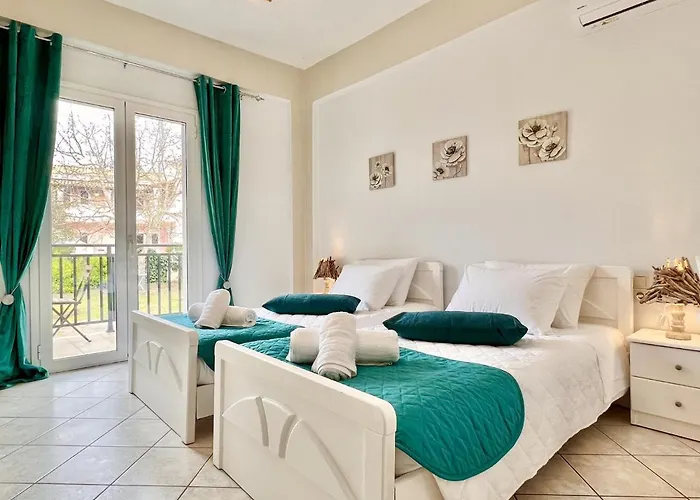 Villa Evaggelia With Private Pool By Dadovillas *